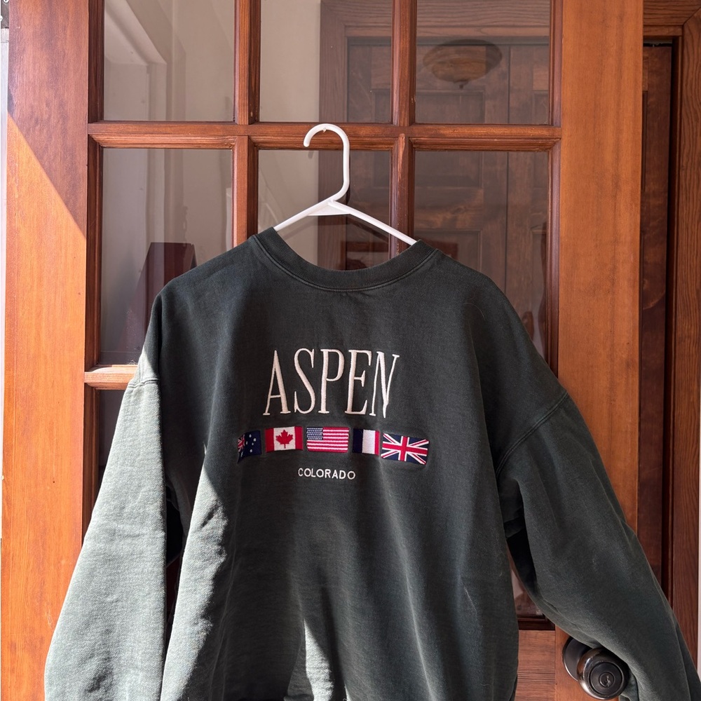 Brandy Melville Aspen Graphic Sweatshirt